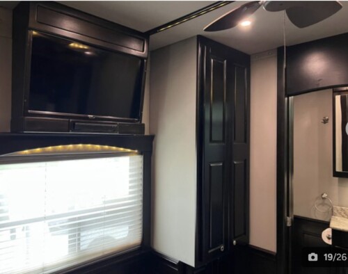 2017 NRC Triple Slide 2 Bath Cascadia, 600 HP Cummins, 115K Miles, Available Today - Image 20